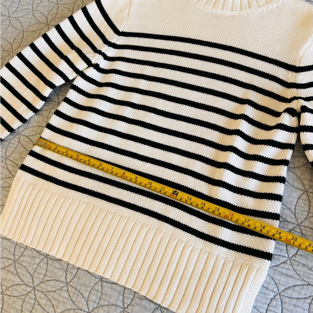 J CREW WOMENS SIZE SMALL NWT Striped Turtleneck Sweater - Black and White - Picture 4 of 12